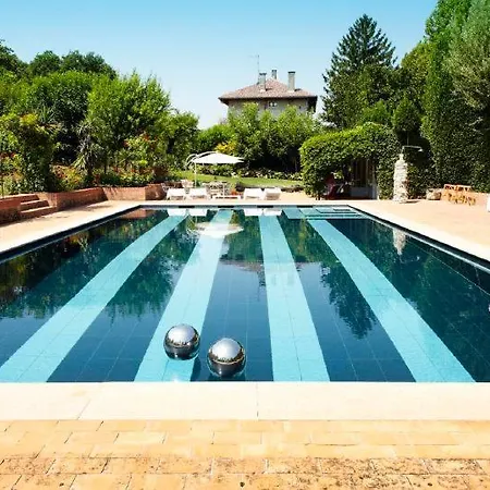 Bastia Sleeps 13